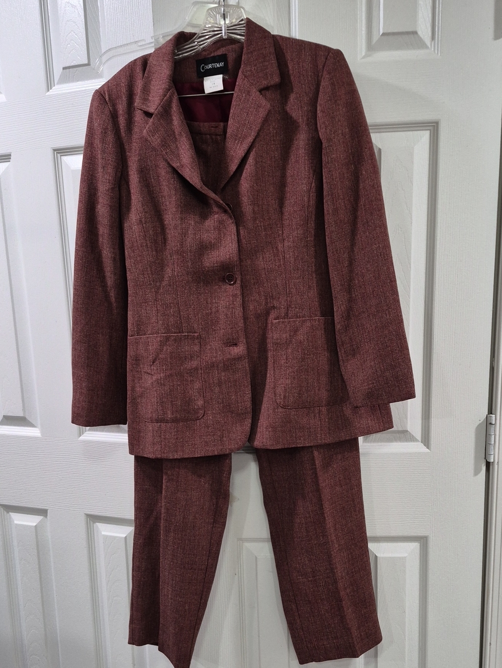 Courtenay Women's Two-Piece Suit in Mauve-Berry